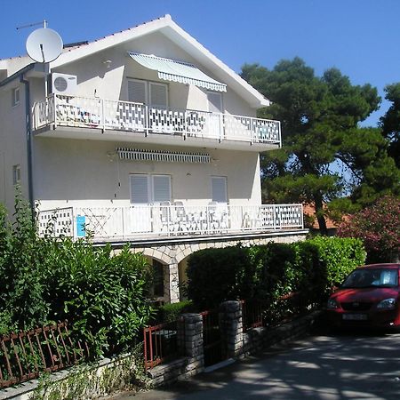 Apartmani Lucia Biograd ビオグラード・ナ・モル エクステリア 写真