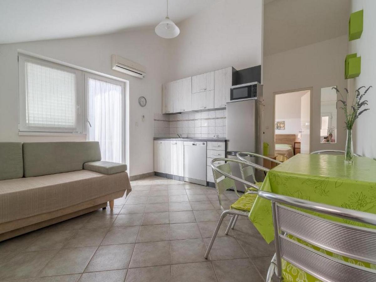 Apartmani Lucia Biograd ビオグラード・ナ・モル エクステリア 写真
