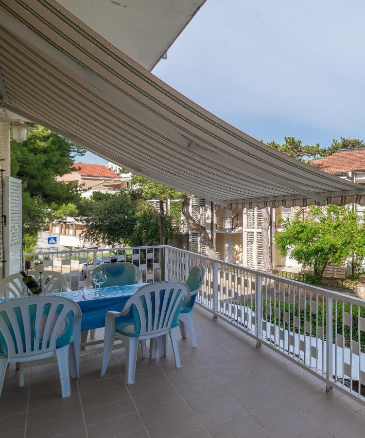 Apartmani Lucia Biograd ビオグラード・ナ・モル エクステリア 写真