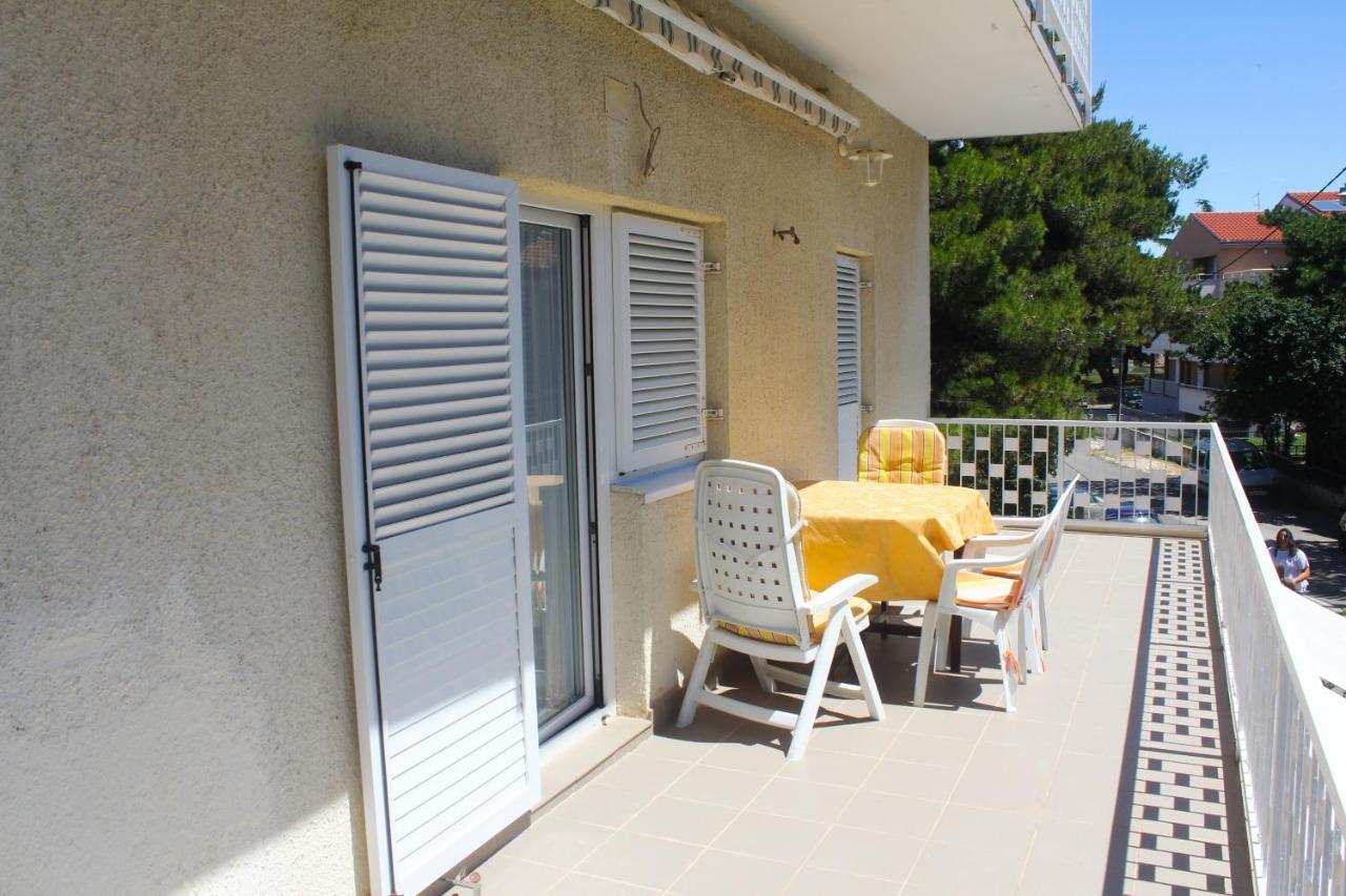 Apartmani Lucia Biograd ビオグラード・ナ・モル エクステリア 写真