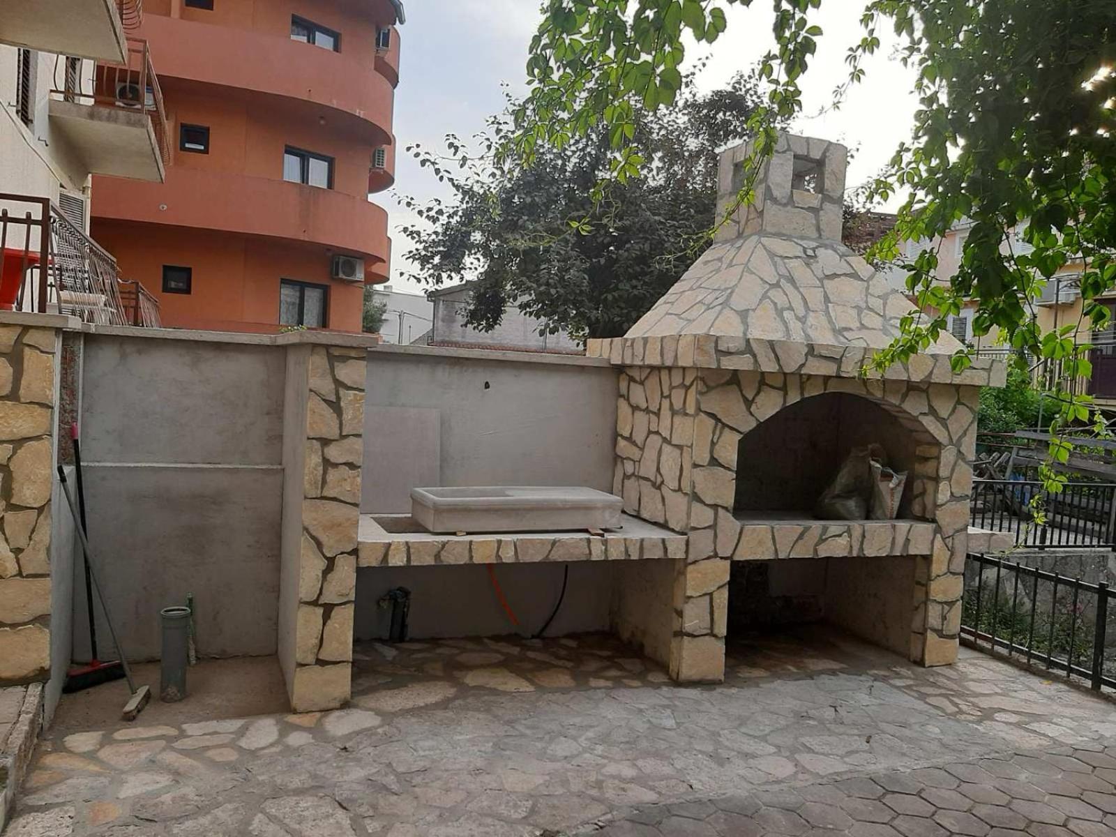 Apartmani Lucia Biograd ビオグラード・ナ・モル エクステリア 写真
