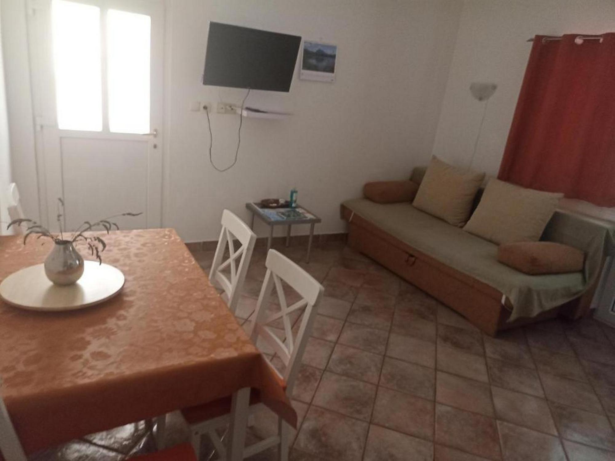 Apartmani Lucia Biograd ビオグラード・ナ・モル 部屋 写真