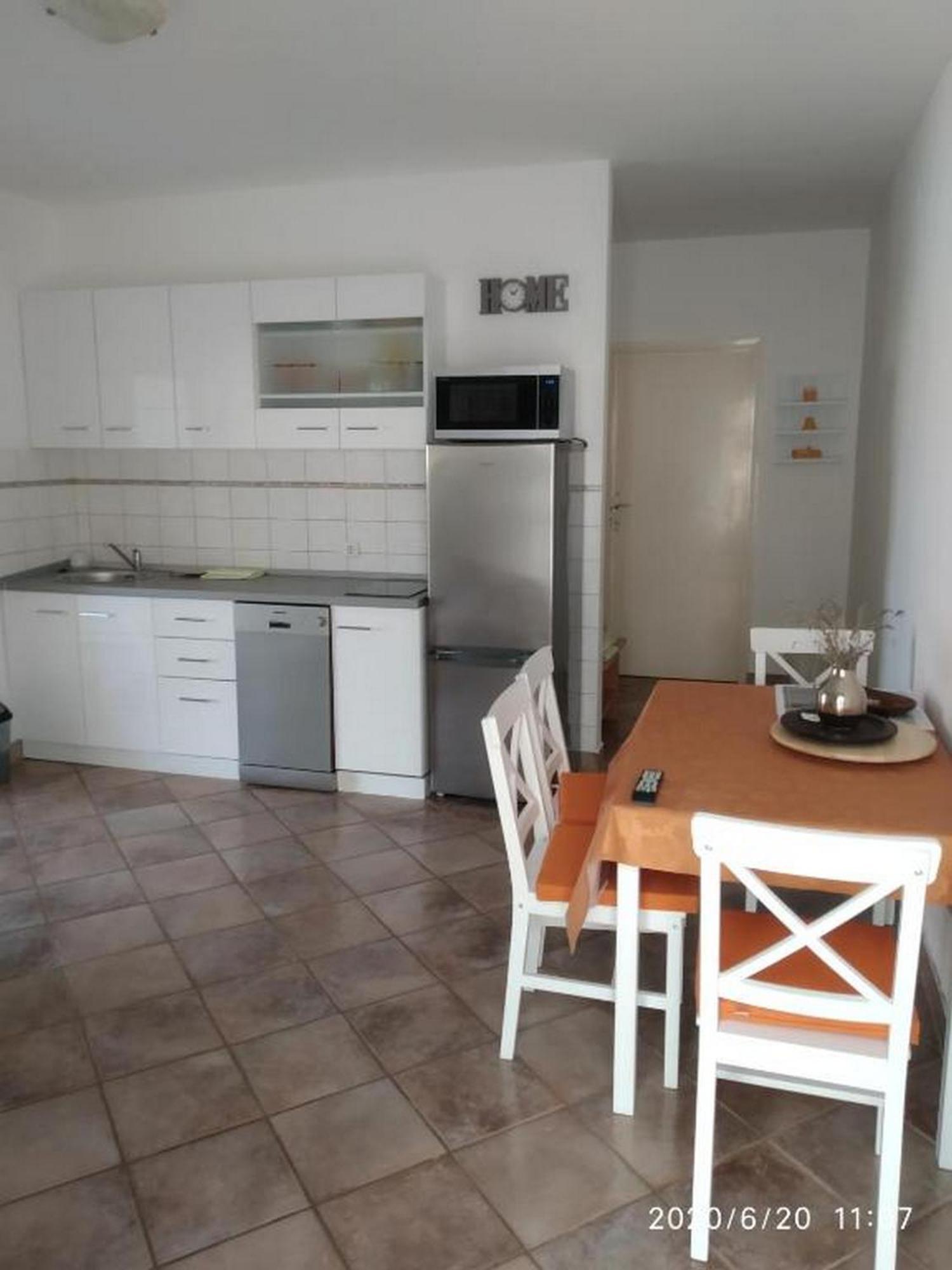 Apartmani Lucia Biograd ビオグラード・ナ・モル 部屋 写真